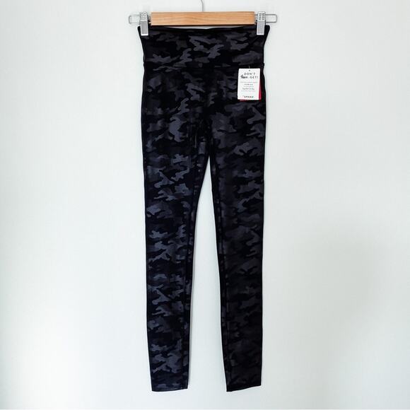 NWT Spanx Faux Leather Camo Leggings - Picture 3 of 7